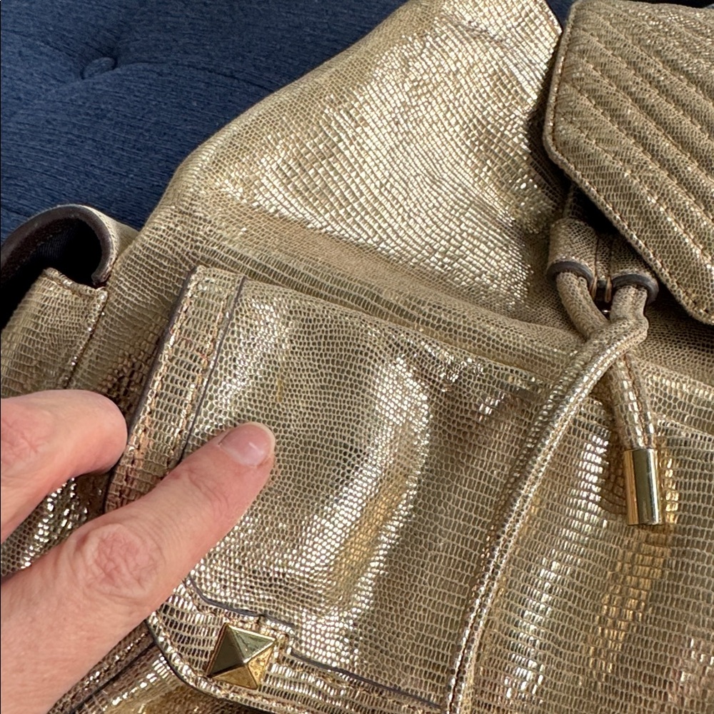 Gold genuine leather Backpack - Picture 11 of 14